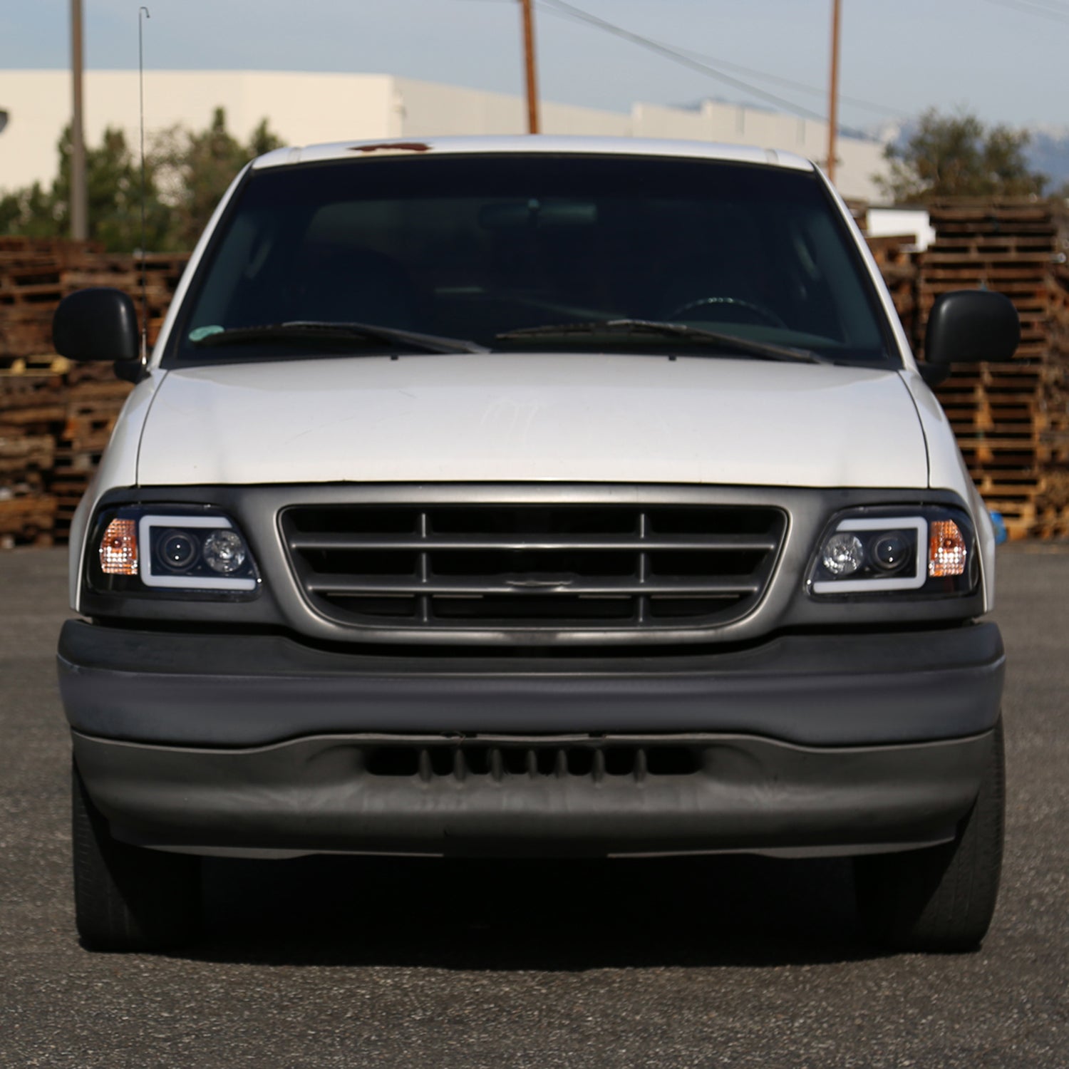 1997-2004 Ford F-150 / 1997-2002 Expedition LED C-Bar Projector Headlights Black