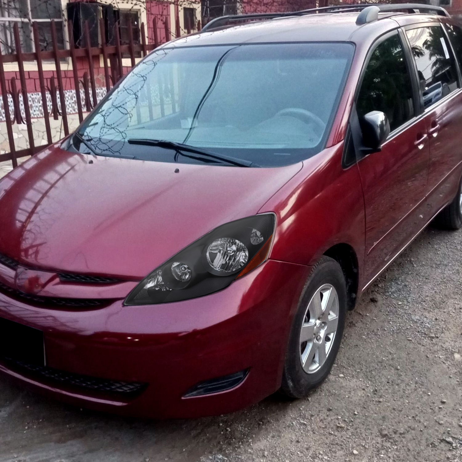 2006-2010 Toyota Sienna Factory Headlights w/Amber Reflector Matt Black/Clear