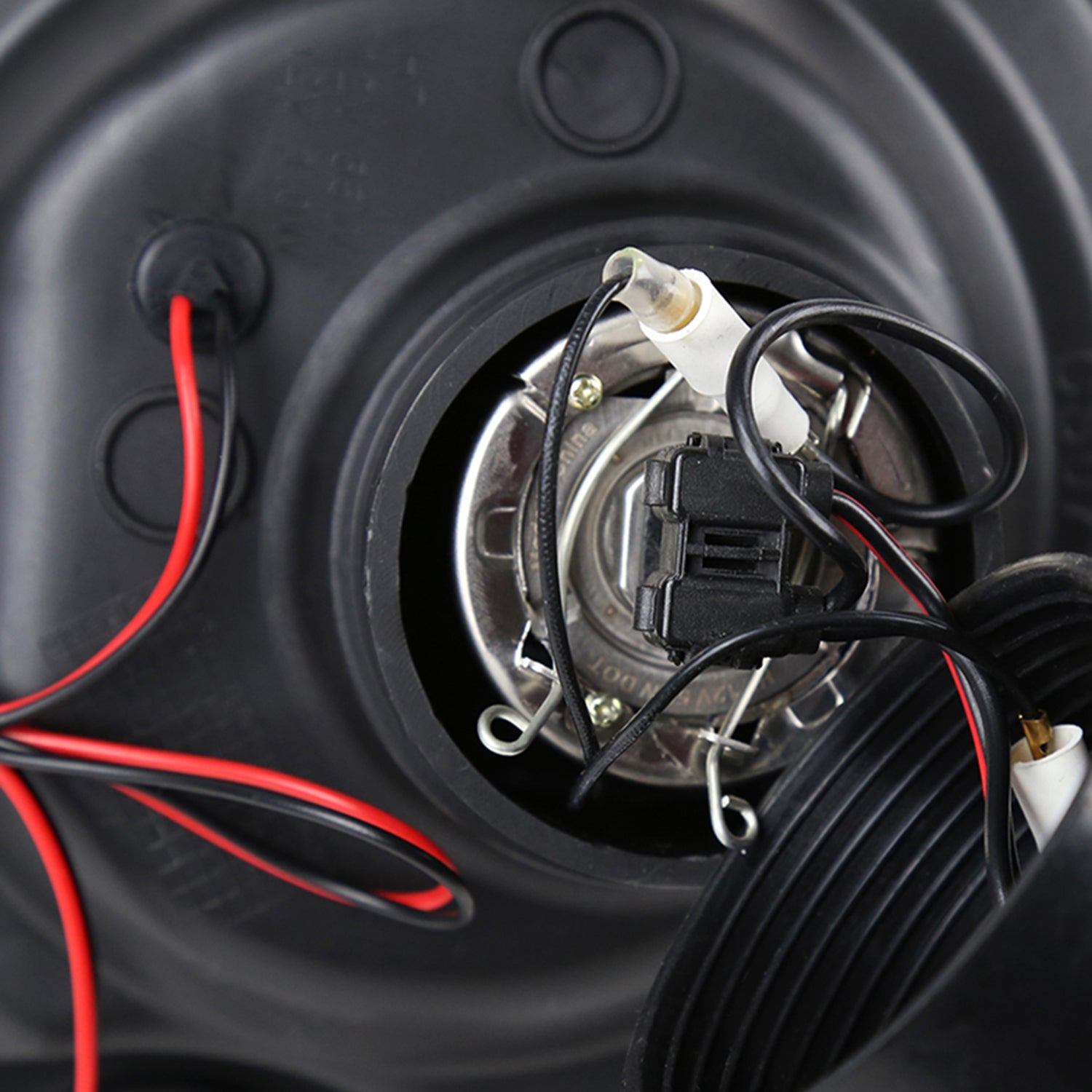 1997-2001 Jeep Cherokee Halo Projector Headlights SMD LED Light Strip Chrome