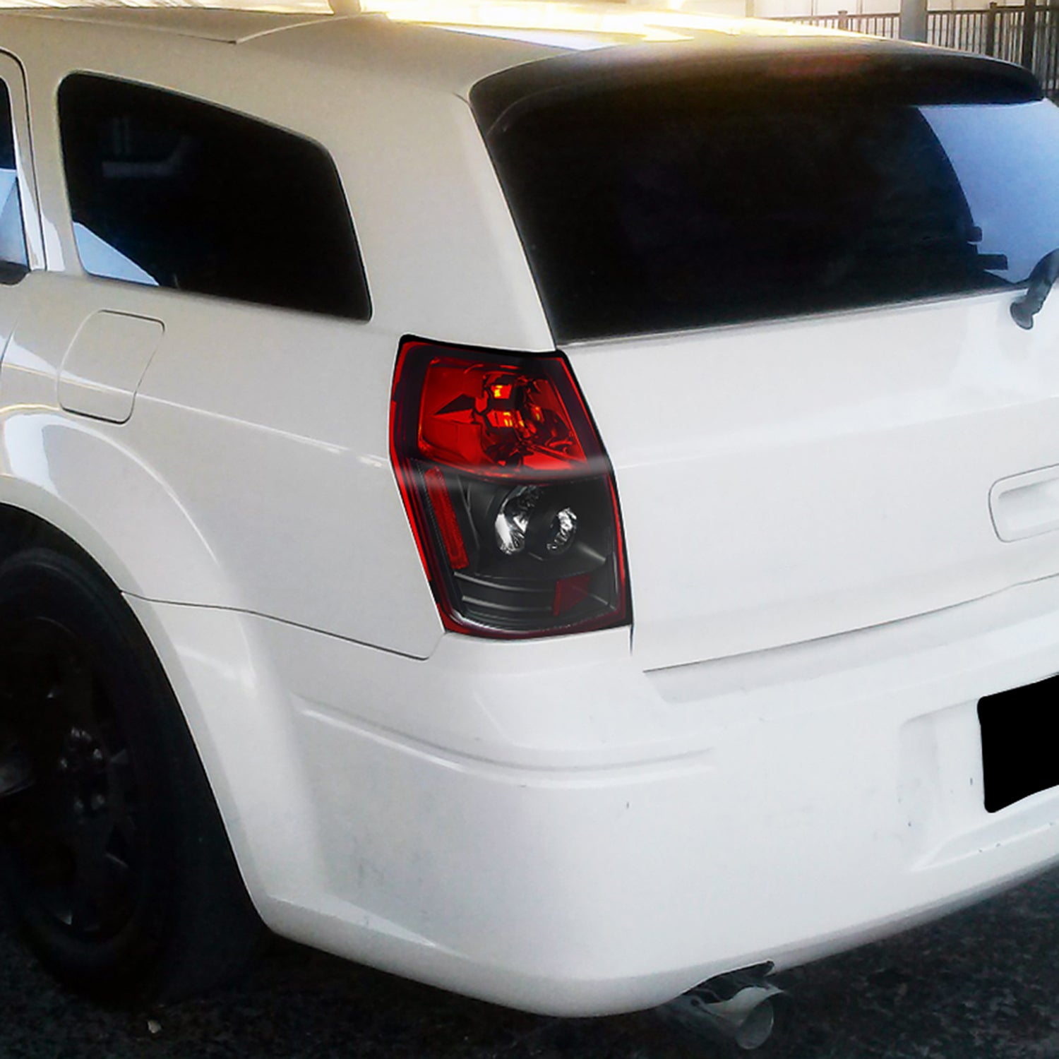 2005-2008 Dodge Magnum Tail Lights Matte Black Housing/Red Clear Lens