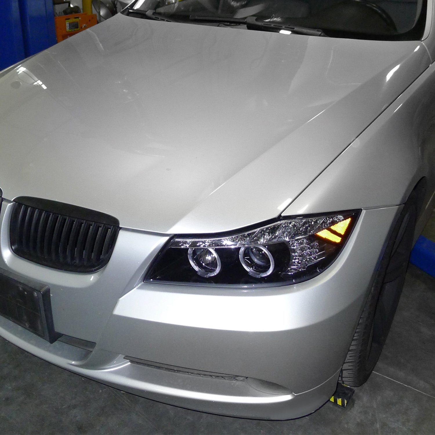 2006-2008 BMW E90 3 Series Dual Halo Headlights LED Light&LED Signal Lights