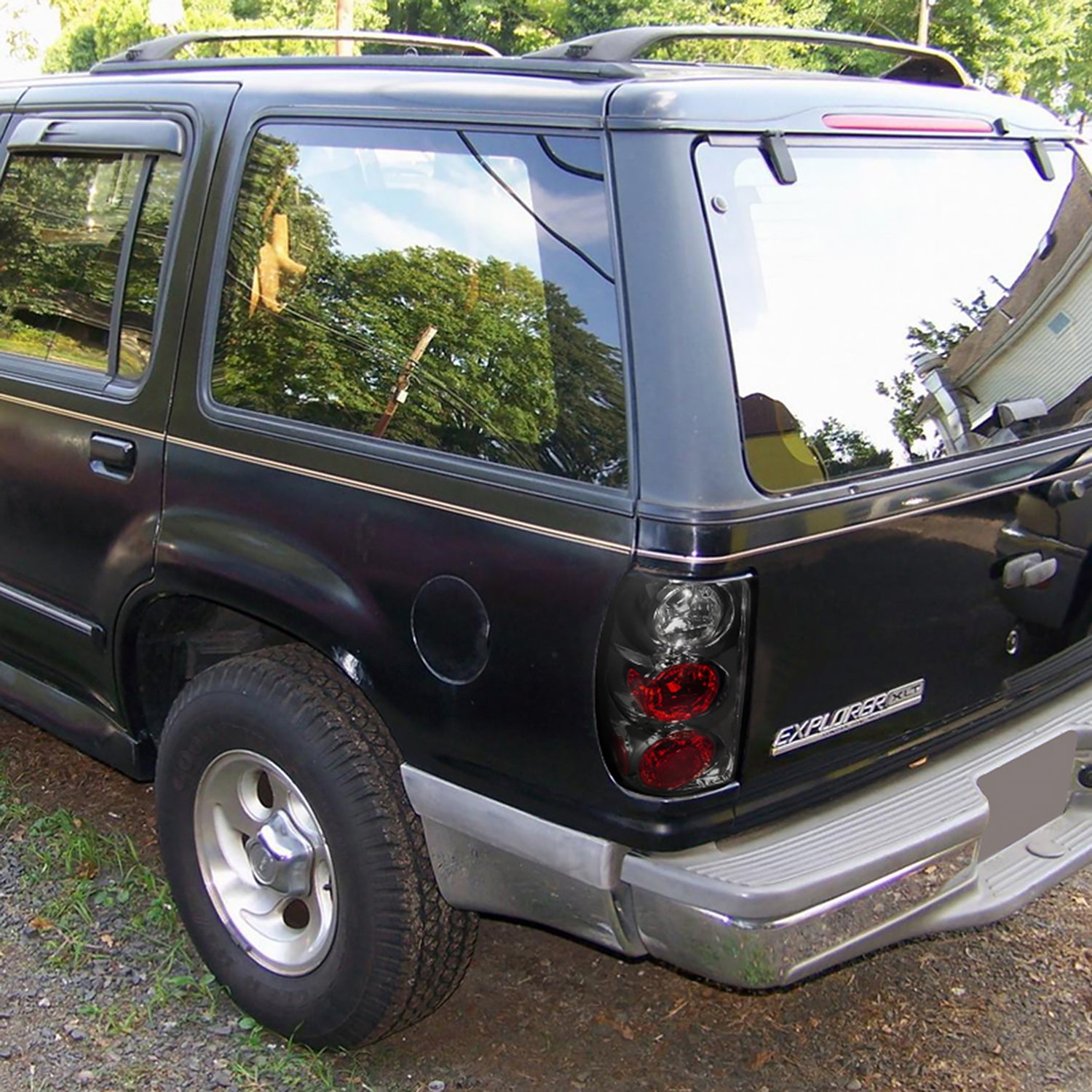 1995-1997 Ford Explorer Tail Lights Chrome Housing/Smoke Lens