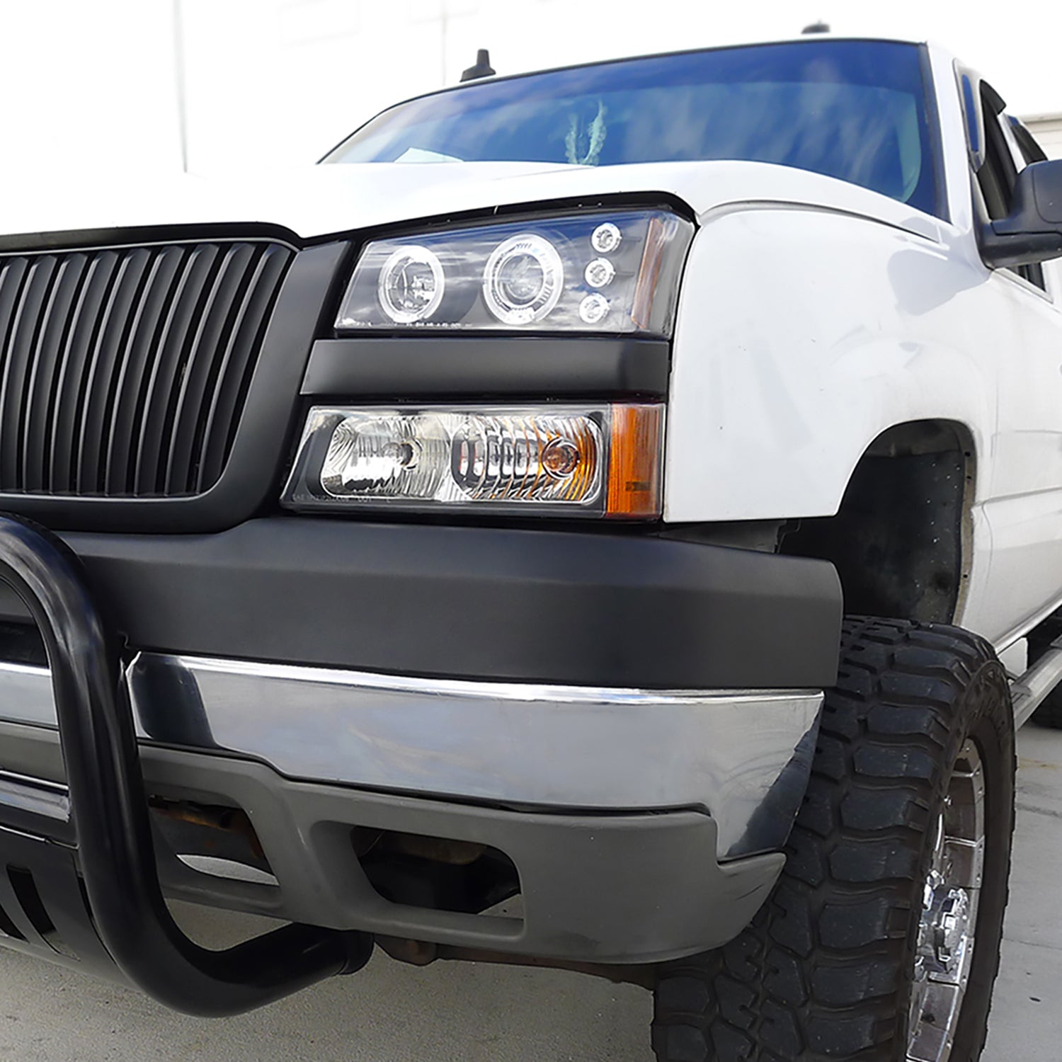 2002-2006 Chevy Avalanche/03-2007 Silverado Dual Halo Projector Headlights Black