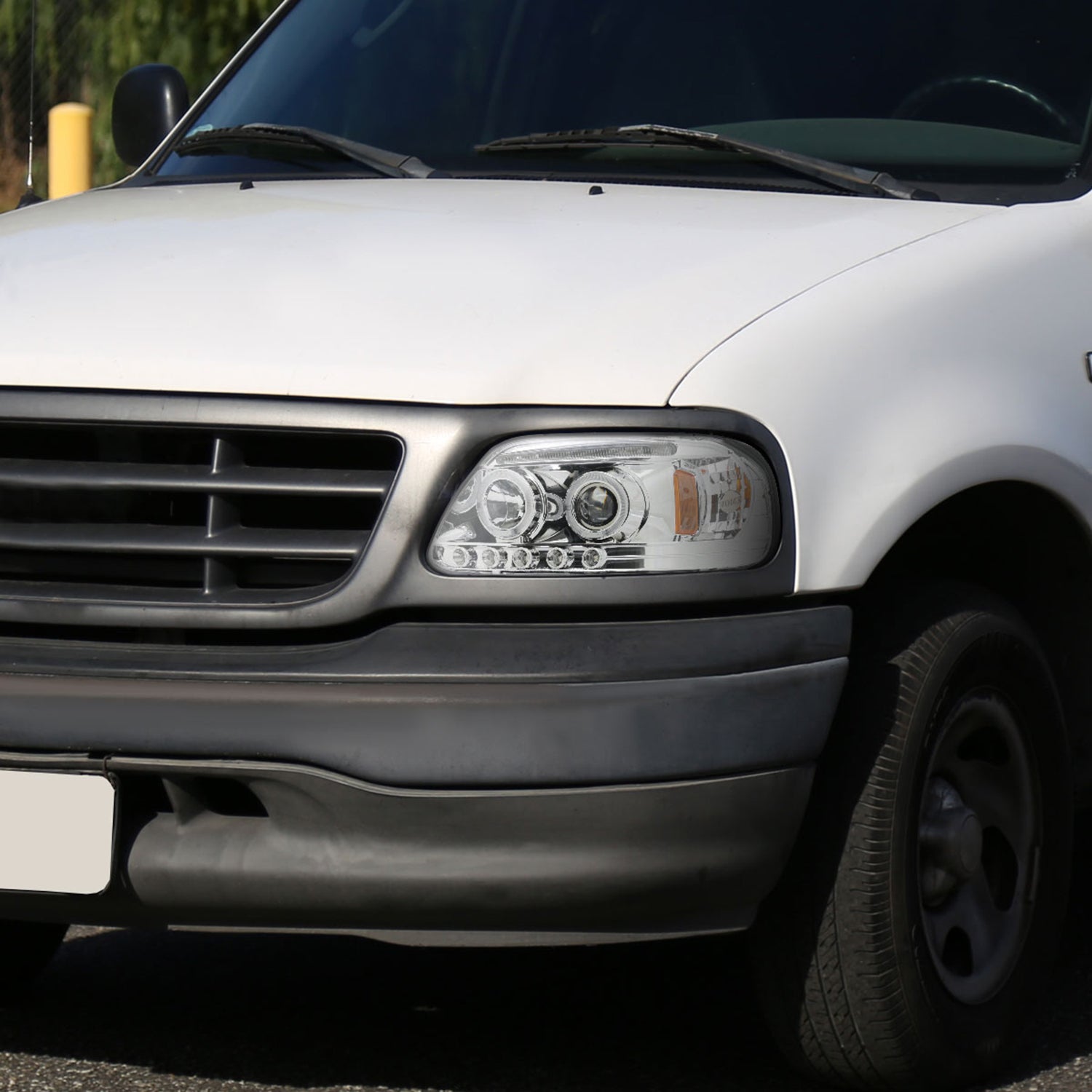 1997-2004 Ford F-150 / 97-2002 Expedition Dual Halo Projector Headlights Chrome