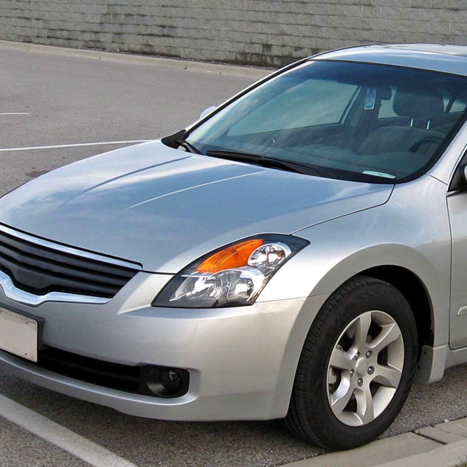 2007-2009 Nissan Altima Sedan H11 Fog Lights Kit Chrome Housing/Smoke Lens