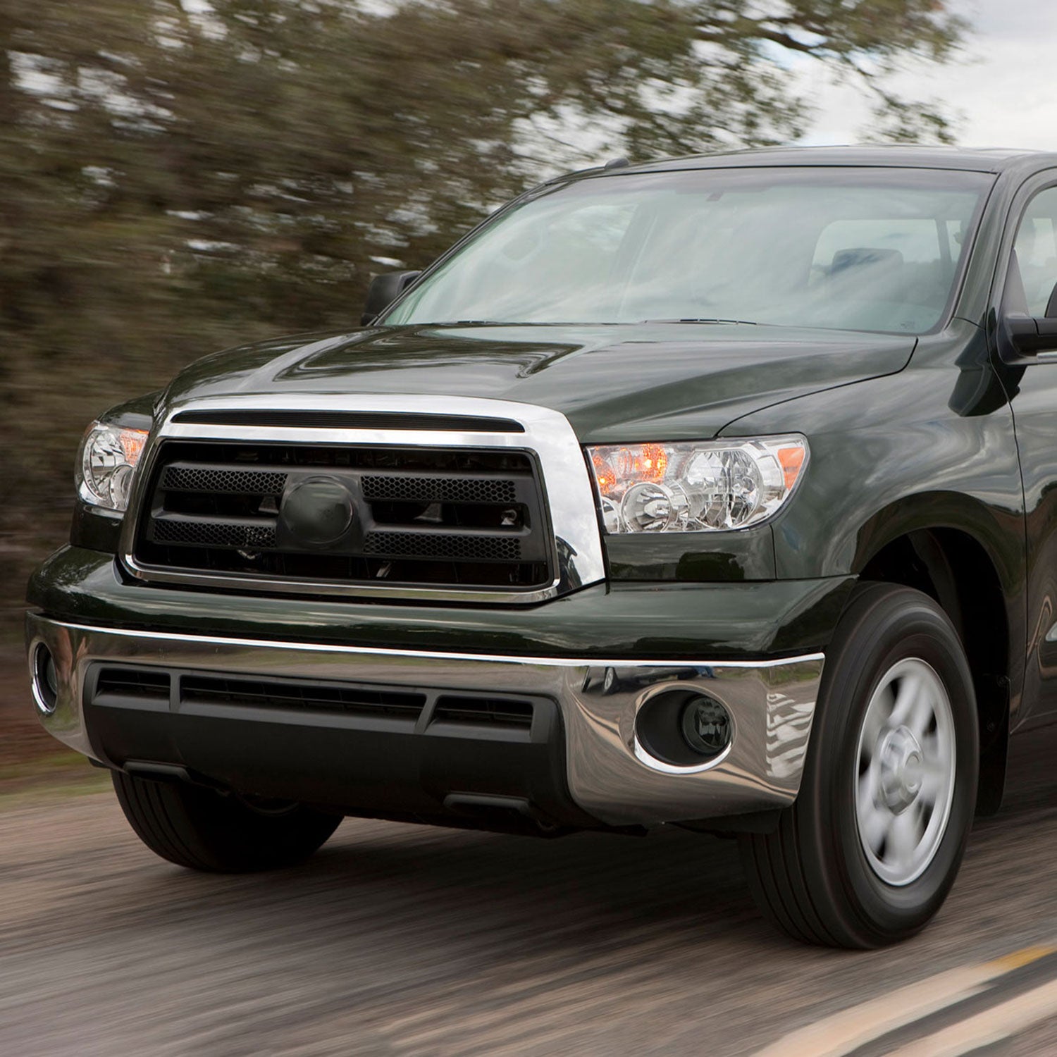 2007-2013 Toyota Tundra/Sequoia H10 Fog Lights Kit Chrome Housing/Smoke Lens