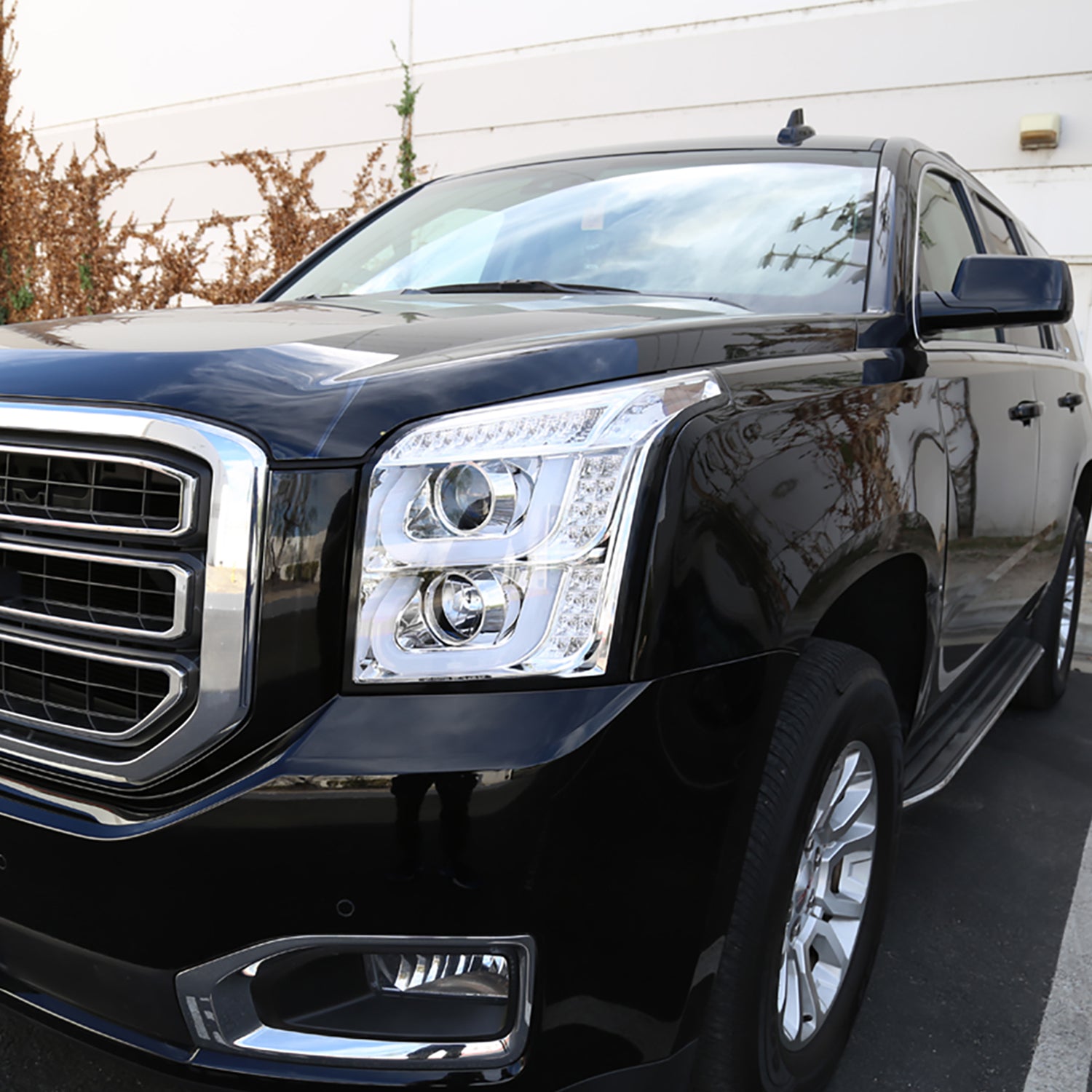 2015-2020 GMC Yukon/Yukon XL LED U-Bar Projector Headlights Chrome/Clear Lens