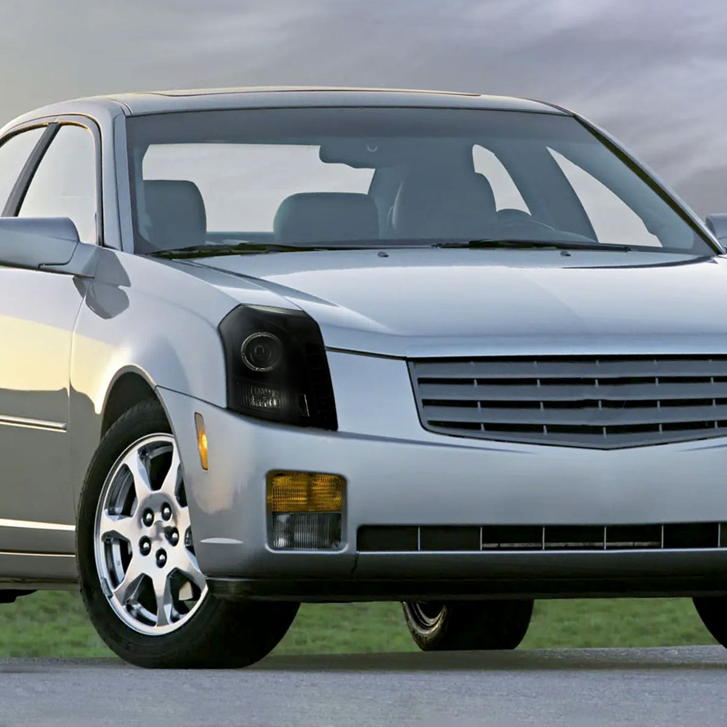 2003-2007 Cadillac CTS Halo Projector Headlights Black Housing/Smoke Lens