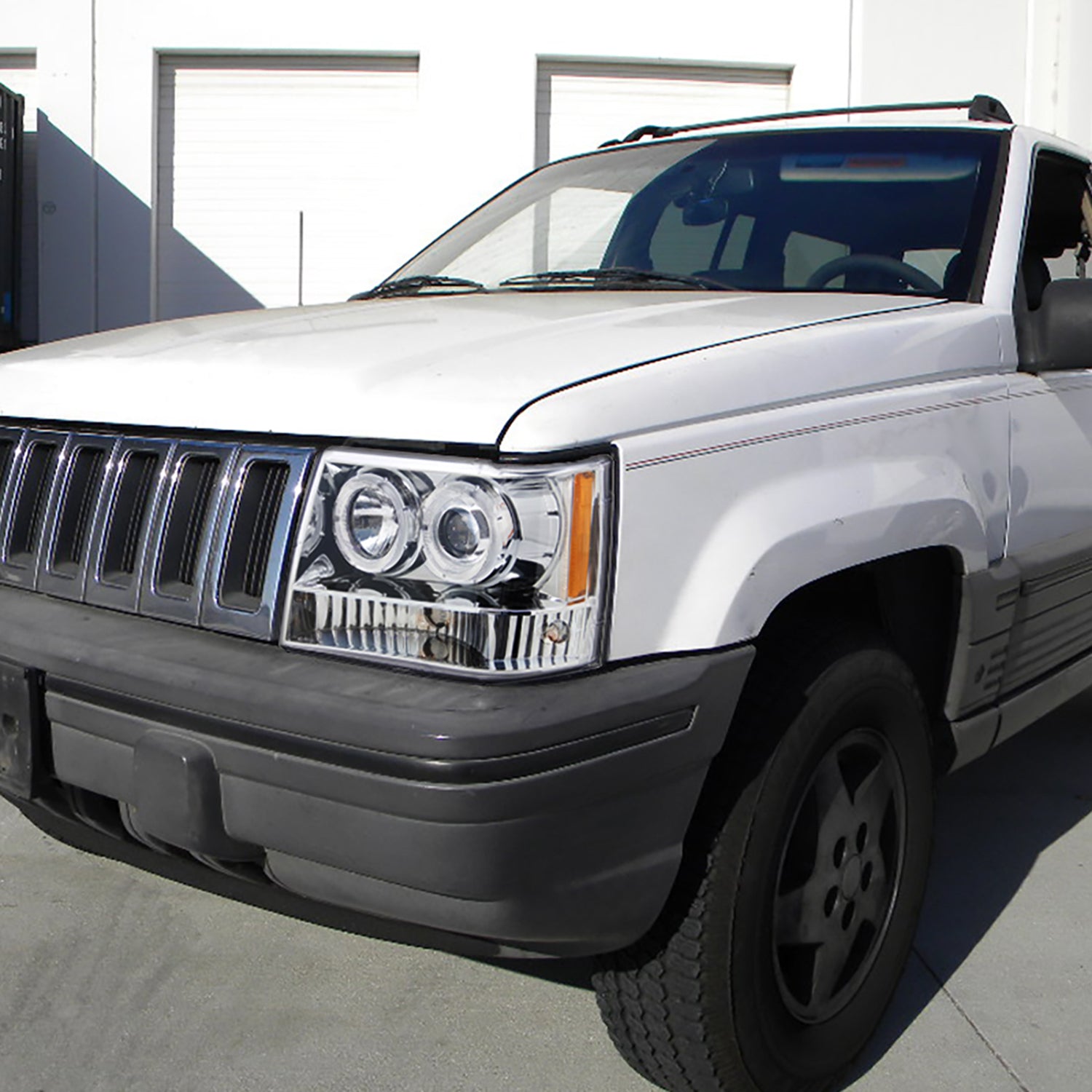 1993-1996 Jeep Grand Cherokee Dual Halo Projector Headlights Chrome/Clear Lens