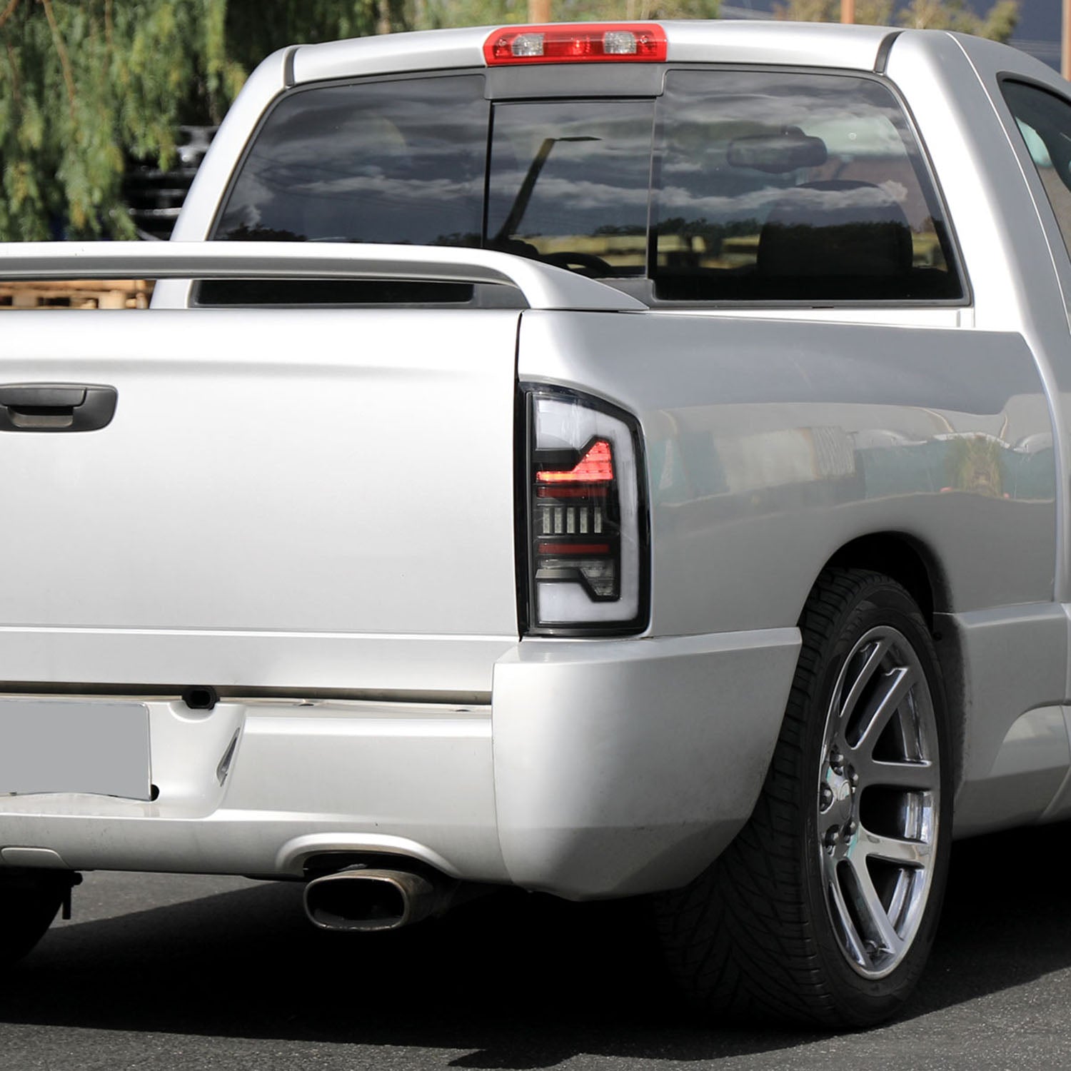 2002-2006 Dodge RAM 1500/2500/3500 White LED Bar Tail Lights Matte Black/Clear