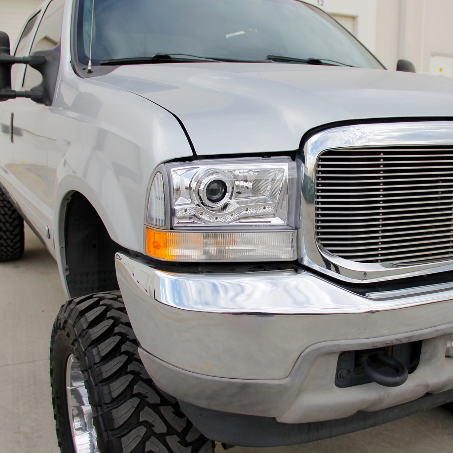 1999-2004 Ford F-250/350/450/550/Excursion Headlights LED Light Chrome