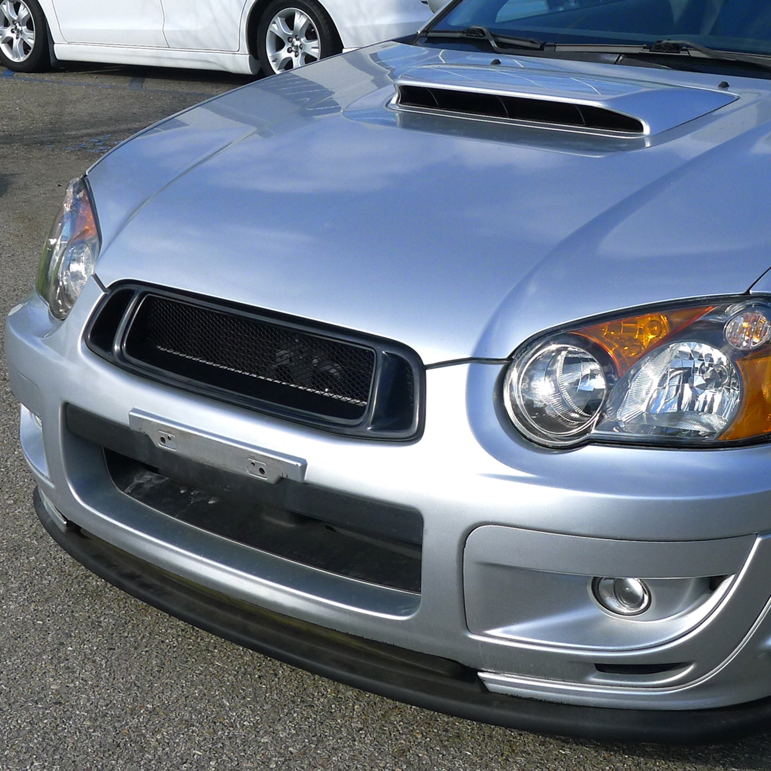 2004-2005 Subaru Impreza Black ABS Grille w/ Aluminum Mesh