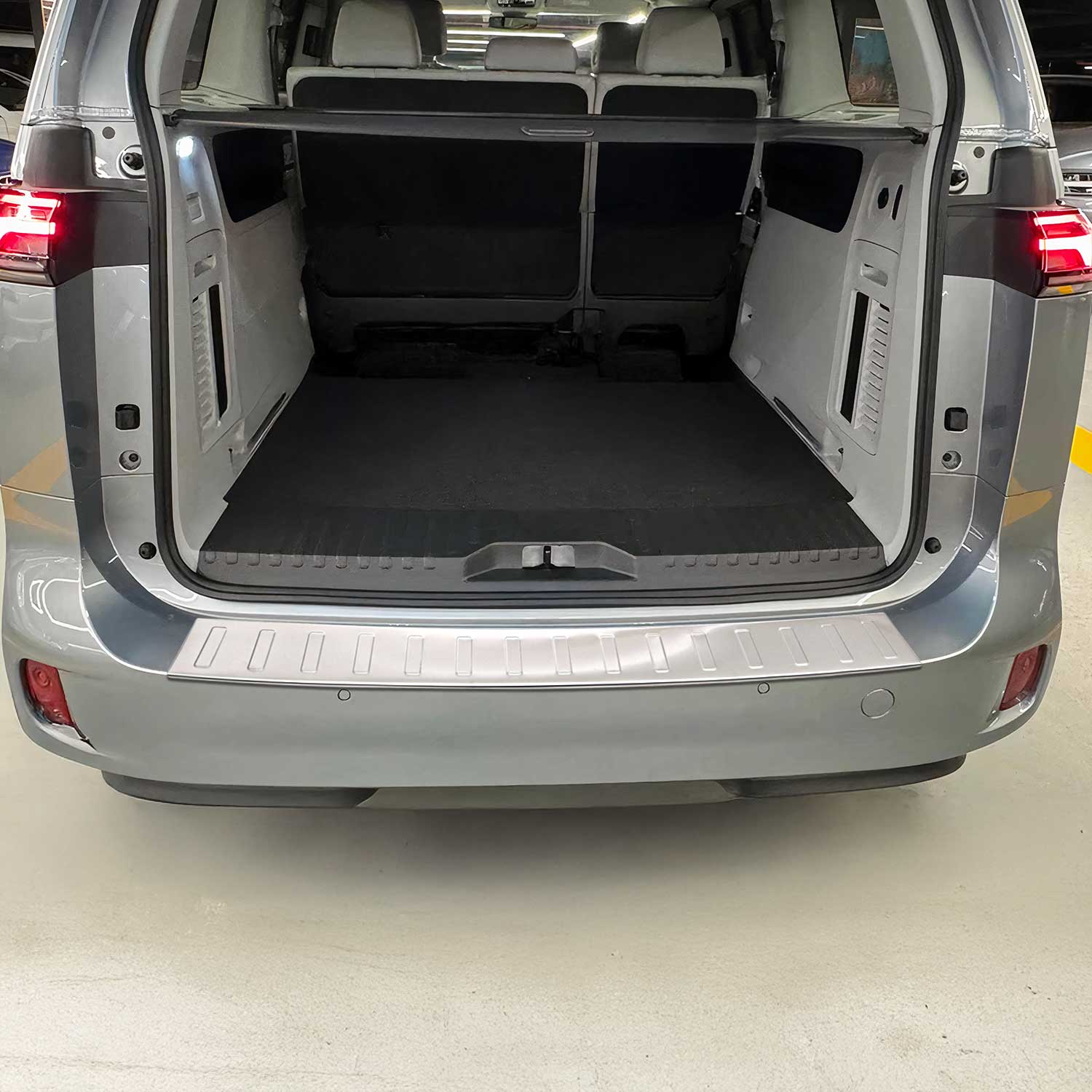 2025 VW ID.Buzz Rear Bumper Sill Cover Stainless Steel Brushed 1 Pcs