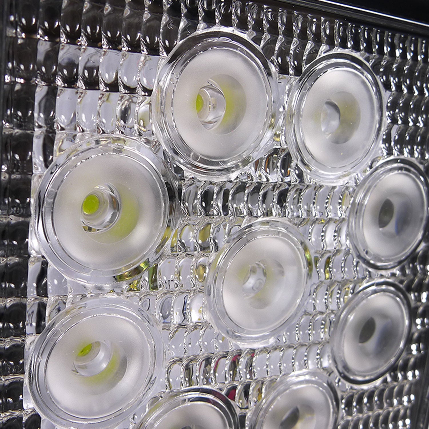 Universal Off Road 6000K Flood Beam 27W 9-LED Fog Light Black Alu Housing/Glass