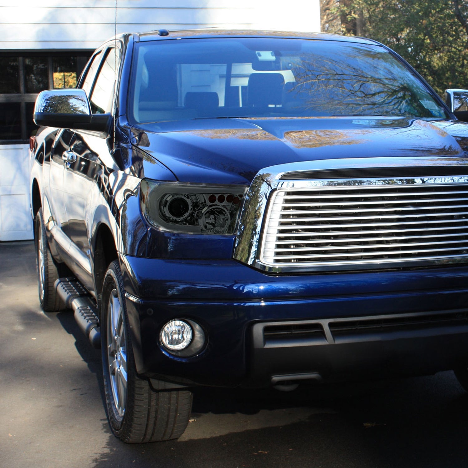 2007-2013 Toyota Tundra/08-2017 Sequoia Retro LED Headlights LED Signal Smoked