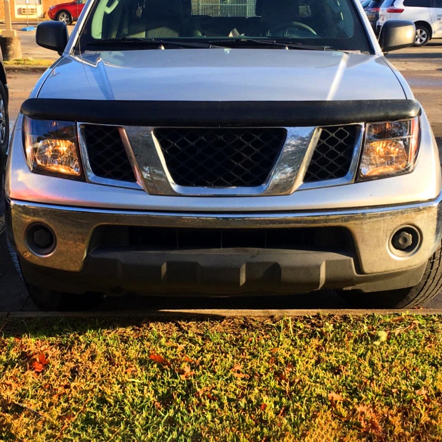2005-2008 Nissan Frontier/2005-2006 Pathfinder Factory Headlights Matt Black