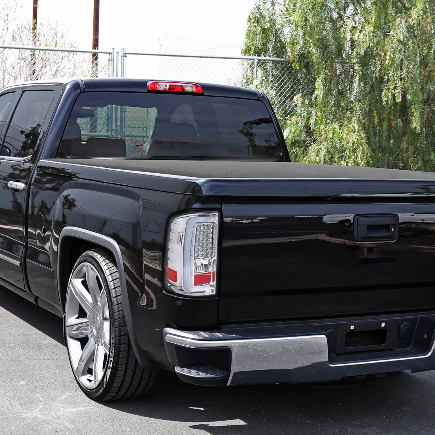 2014-2018 GMC Sierra 1500/2500HD/3500HD LED Tail Lights Chrome/Clear Lens