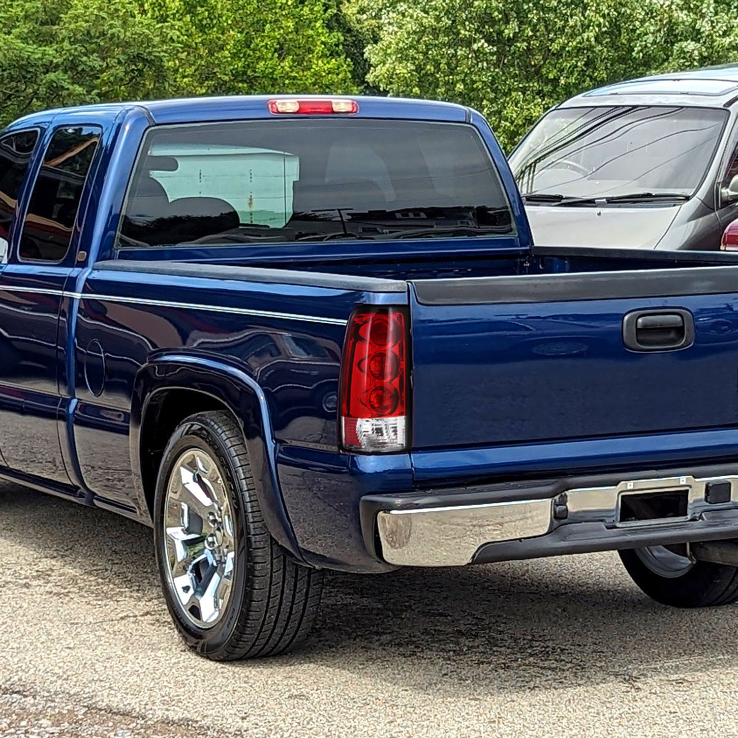 1999-2002 Chevy Silverado/ 1999-2006 GMC Sierra Tail Lights - APC Chrome/Red