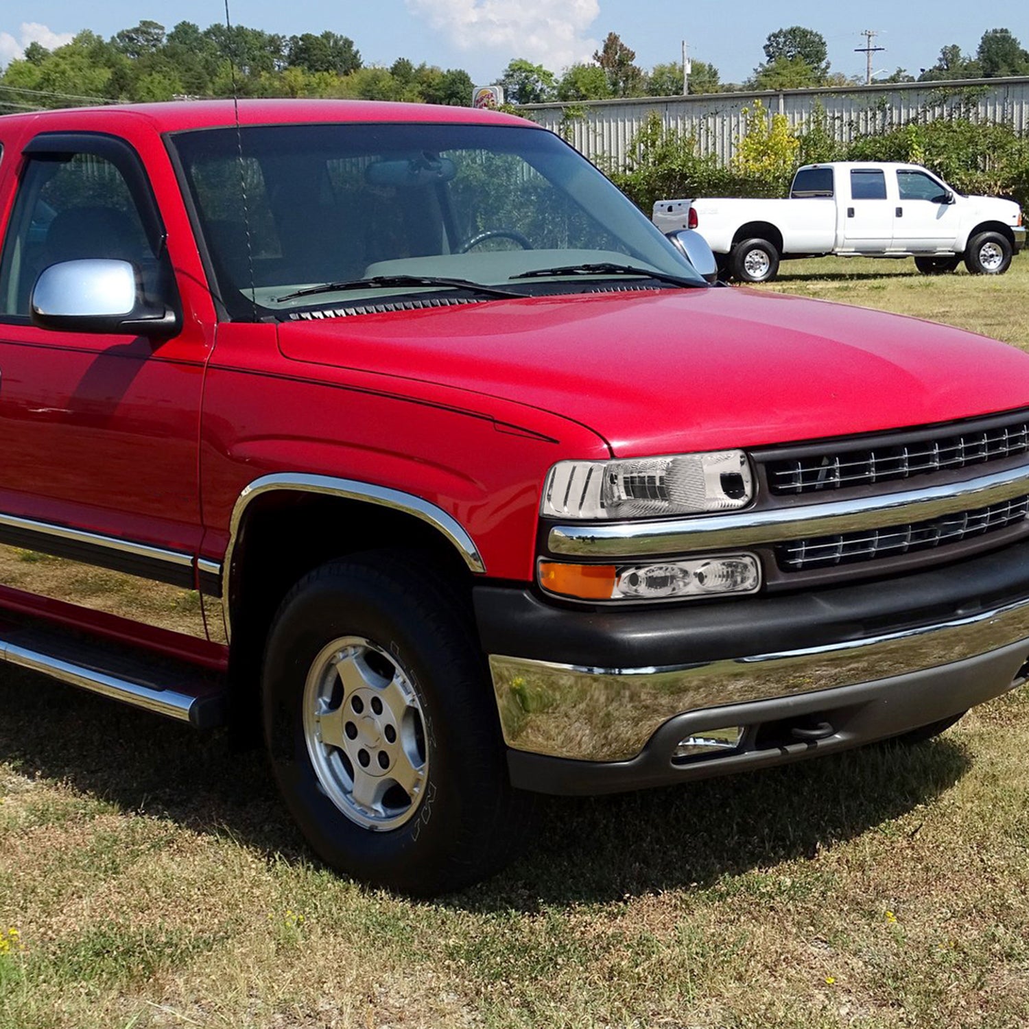 1999-2002 Chevy Silverado/Tahoe/Suburban Headlights Bumper Light Chrome
