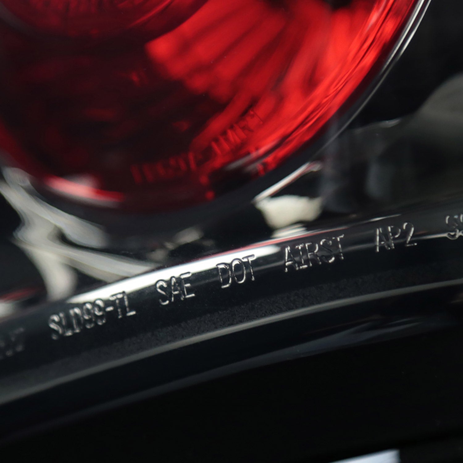 2003-2006 Chevrolet Silverado Tail Lights Chrome Housing/Smoke Lens