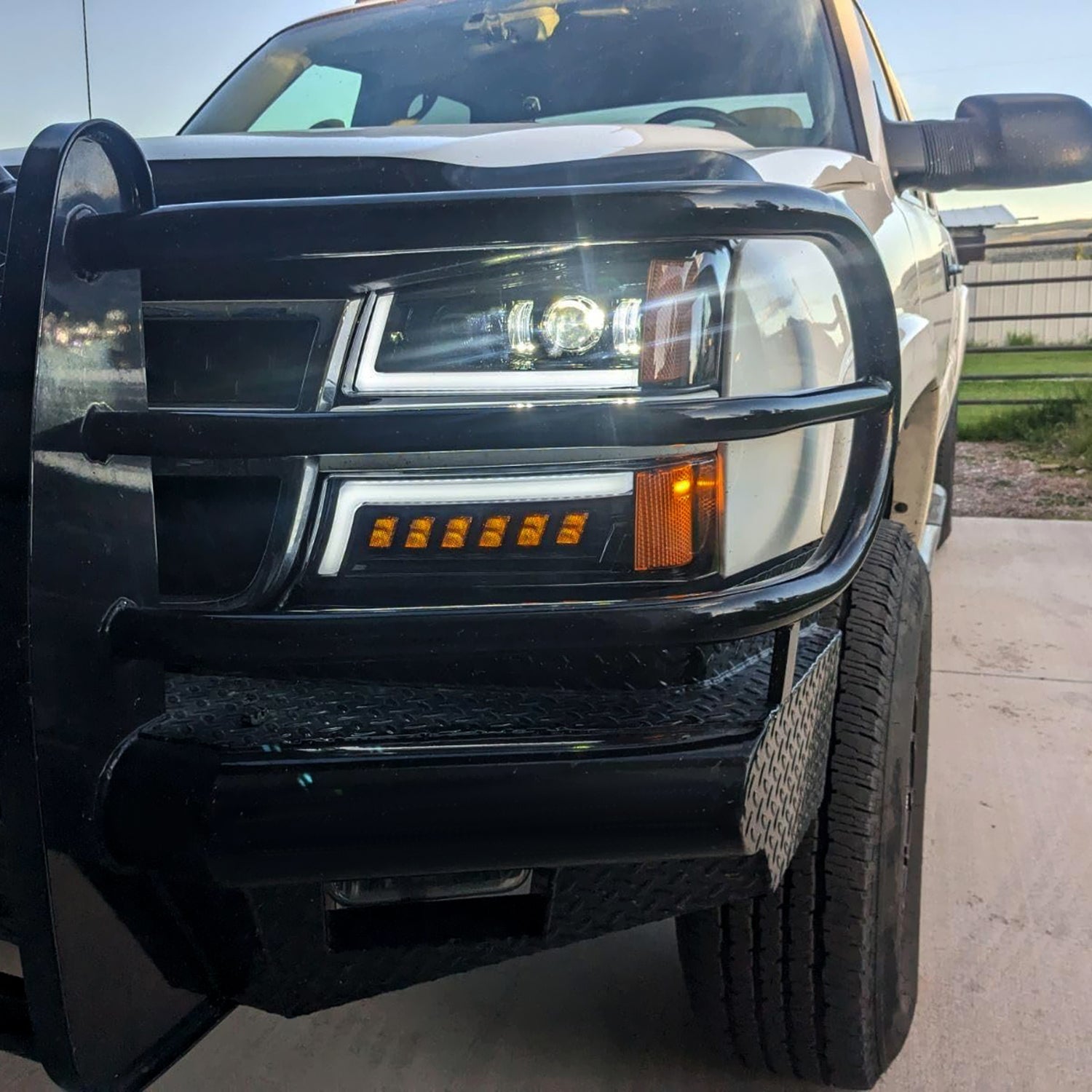 2003-2007 Chevy Silverado Avalanche LED Projector Headlights Bumper Lights