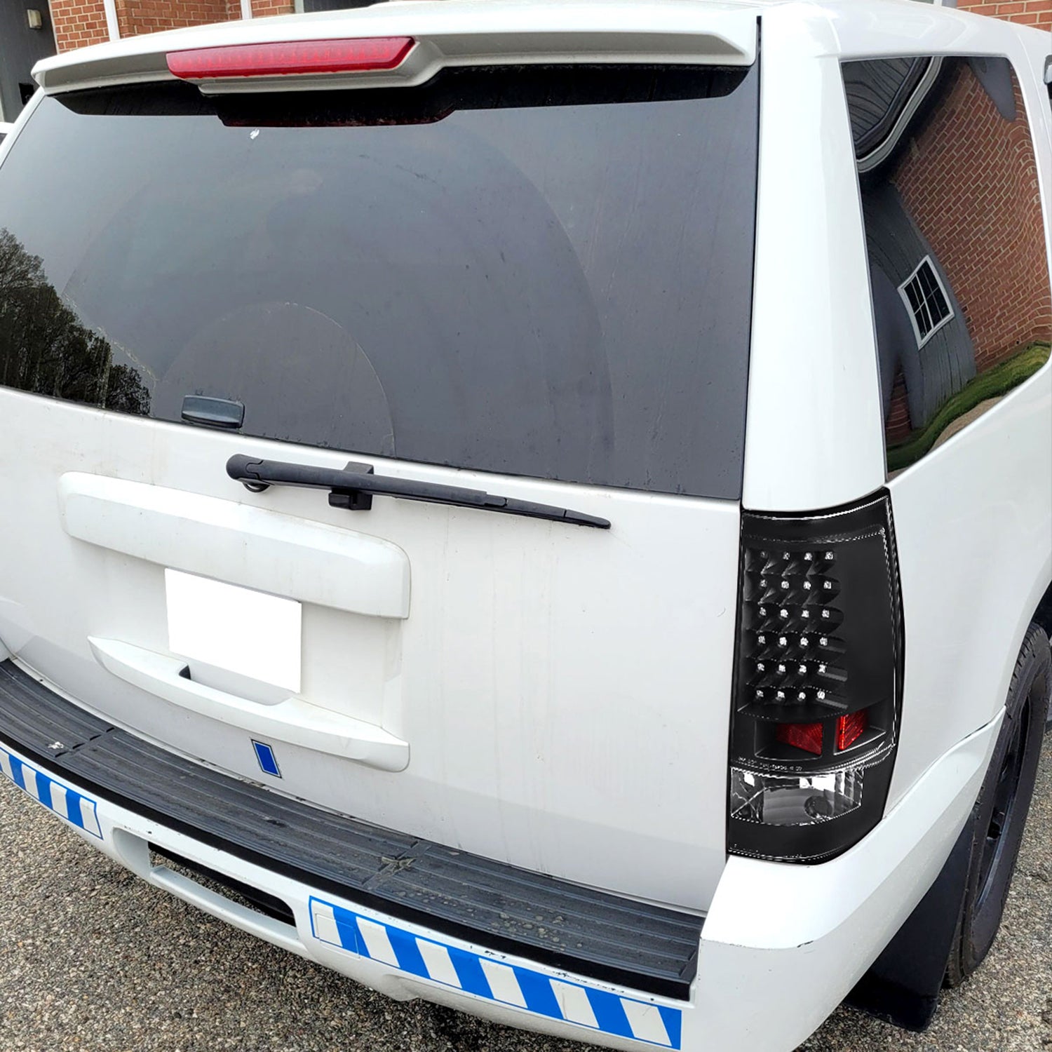 2007-2014 Chevy Tahoe/Suburban LED Tail Lights Matte Black/Clear Lens