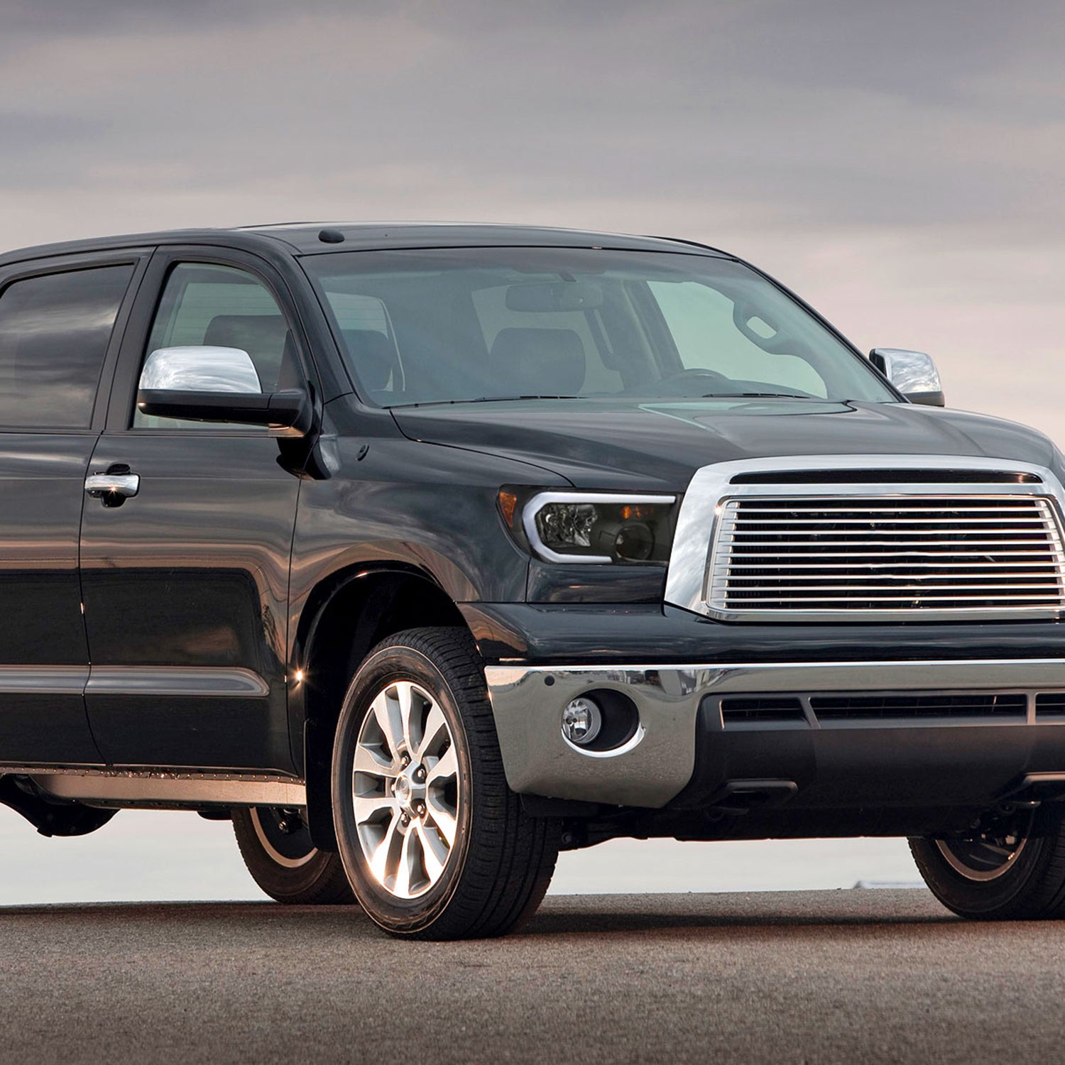 2007-2013 Toyota Tundra/08-2017 Sequoia LED Tube Factory Headlights Signal Black