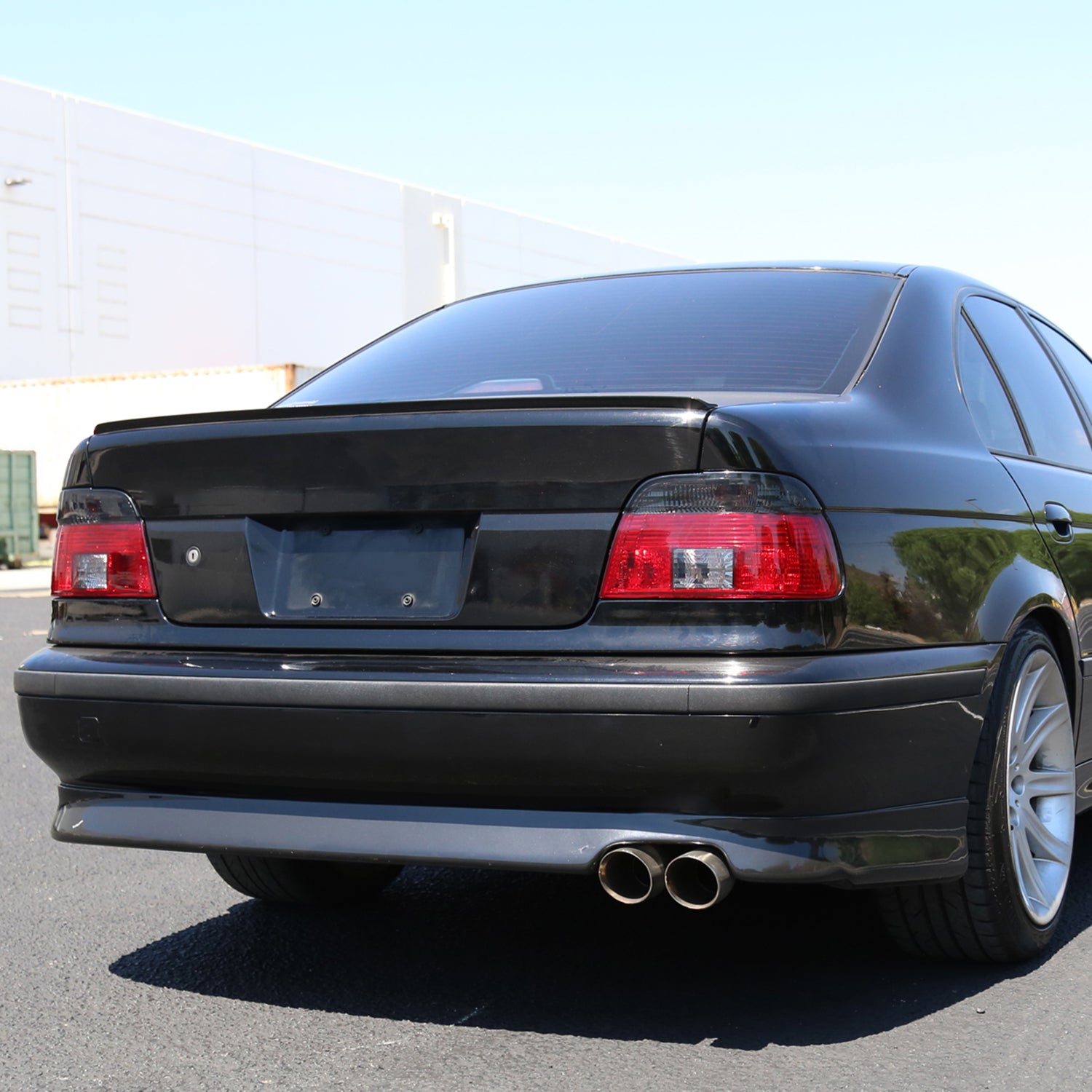 1997-2000 BMW E39 5 Series Tail Lights Chrome Housing/Red Smoke Lens