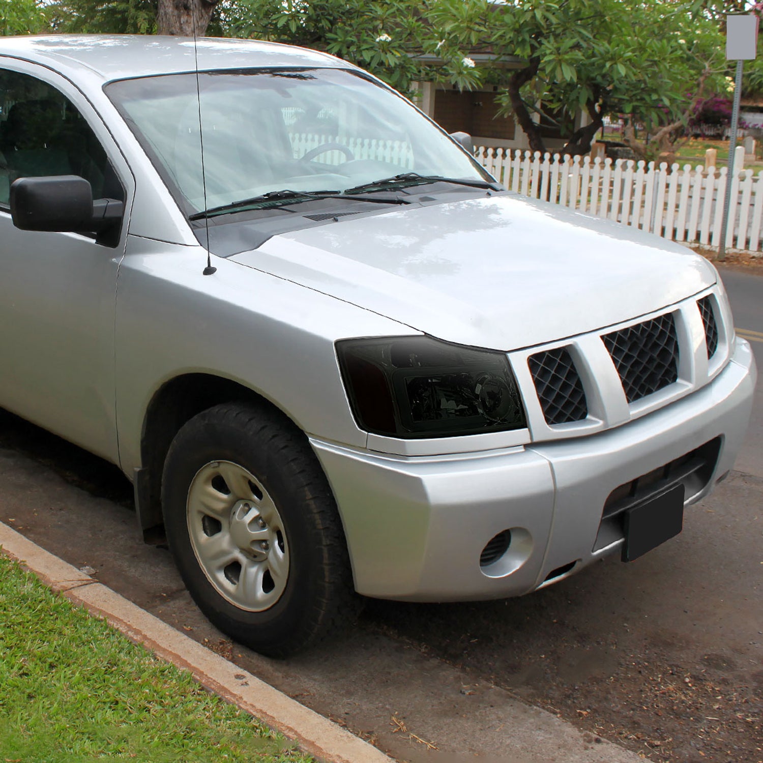 2004-2015 Nissan Titan / 04-2007 Armada LED Bar Factory Headlights Chrome/Smoke