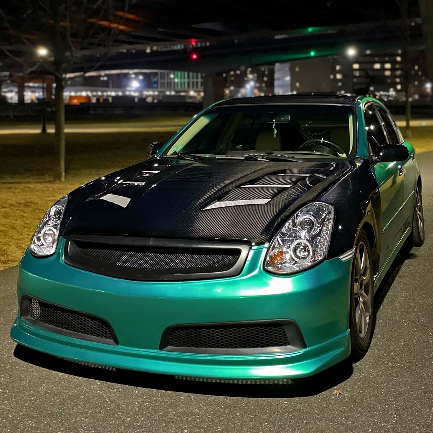 2005-2006 Infiniti G35 Sedan Halo Projector Headlights Chrome/Clear Lens