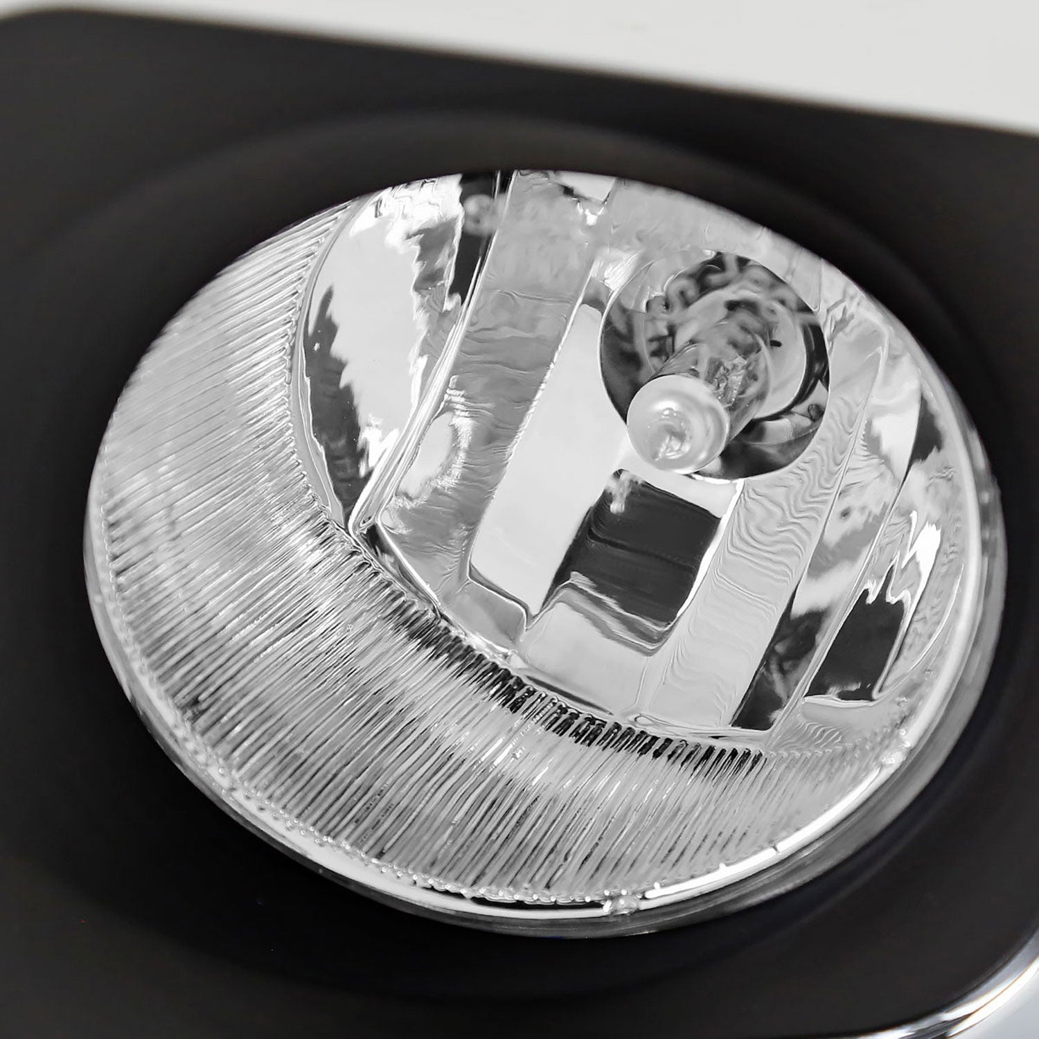 2016-2022 Toyota Tacoma H16 Chrome Cover Fog Lights Kit Chrome/Clear Lens