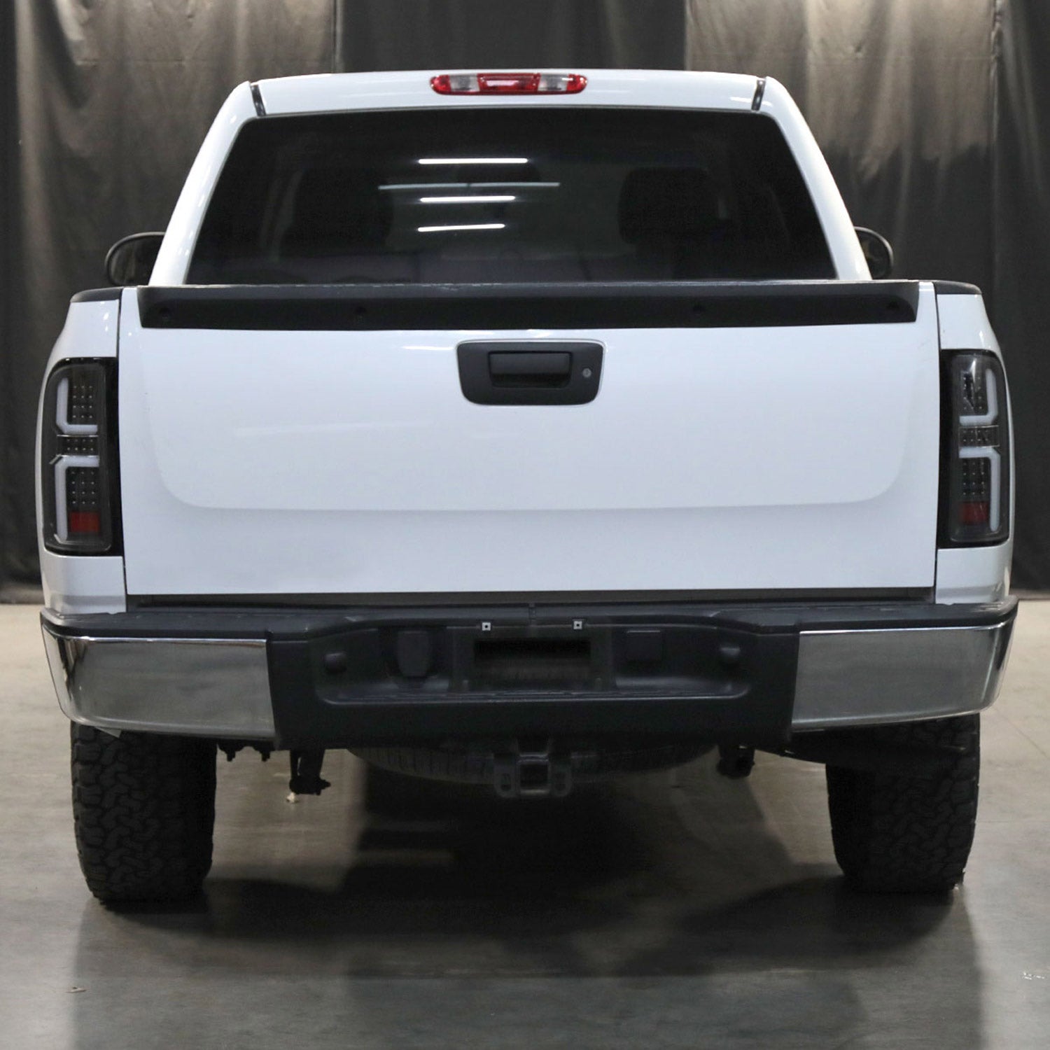 2007-2013 Chevy Silverado 1500 2500HD/3500HD LED Tail Lights White Bar Black