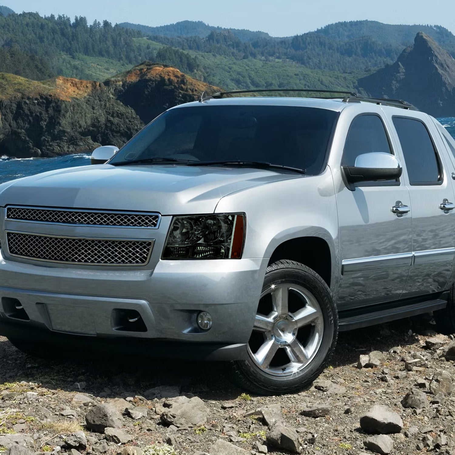 2007-2014 Chevy Avalanche/Tahoe/Suburban Factory Style Headlights Chrome/Smoke