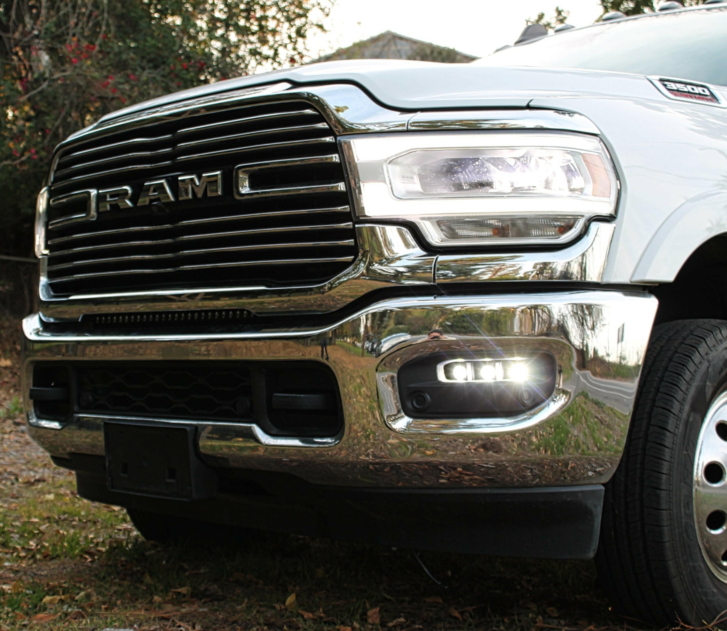 2025+ RAM 2500/3500 Fog Light Kit