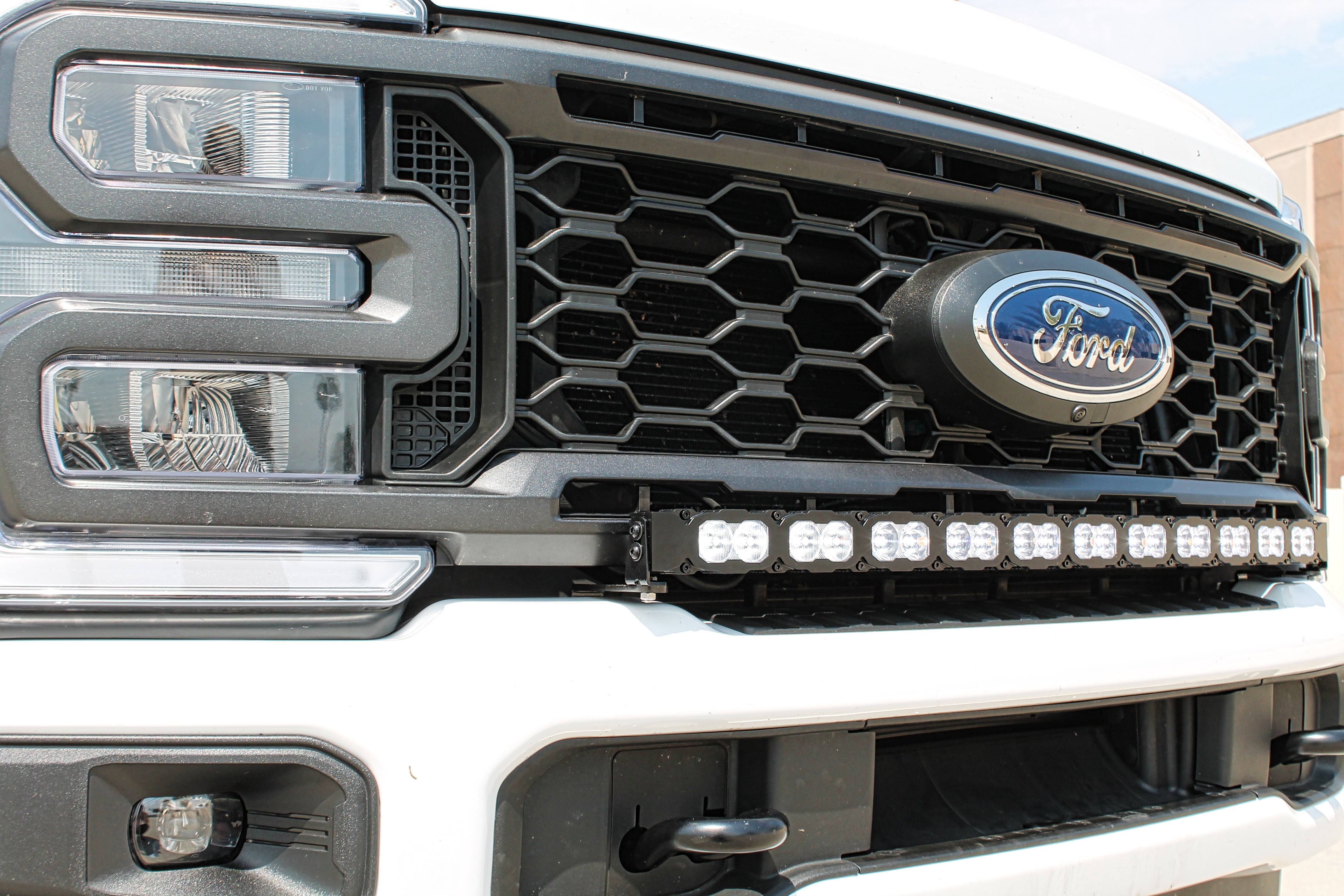 2023+ Ford Super Duty F250/350/450 40in Light Bar - PRO