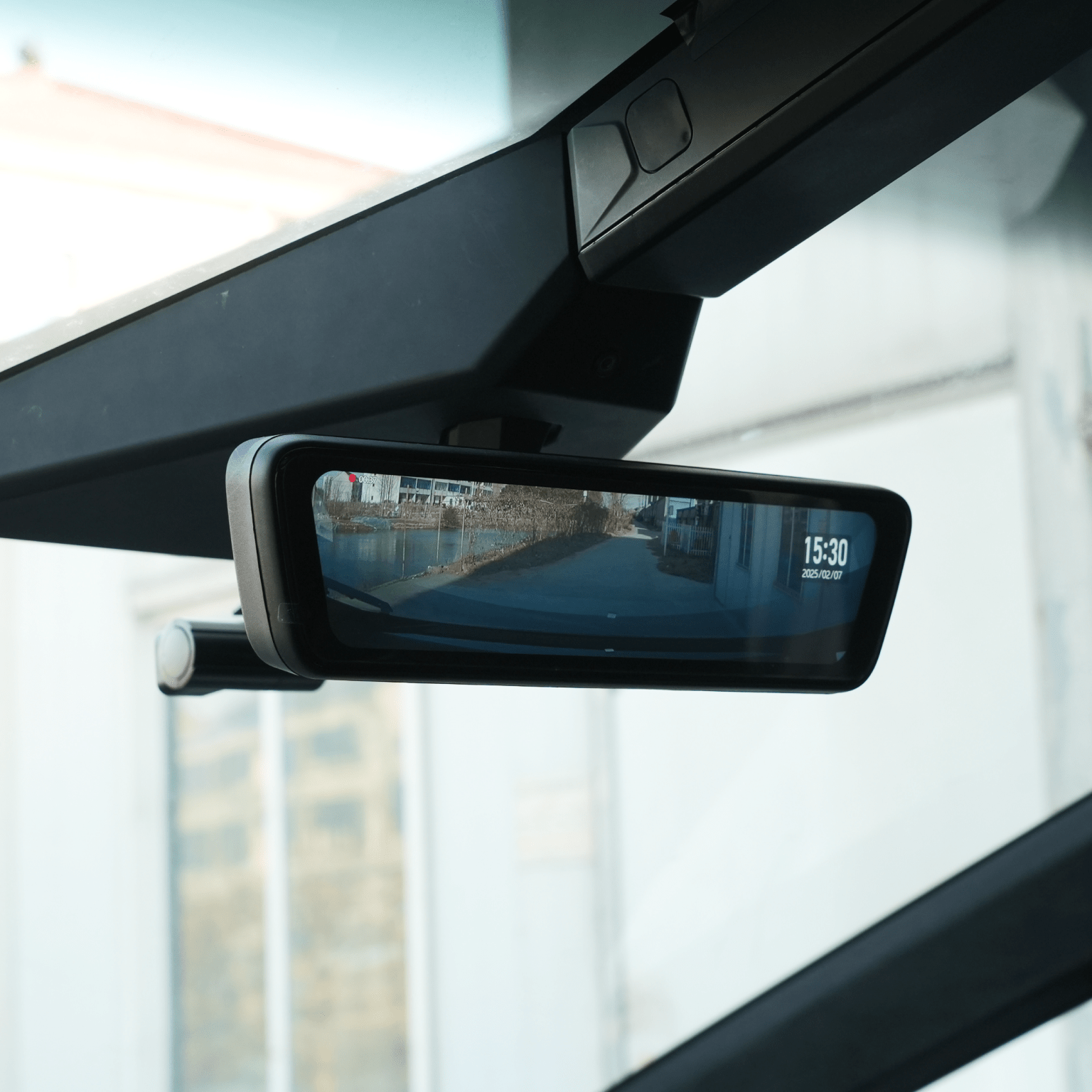 Tesla Cybertruck Streaming Rearview Mirror
