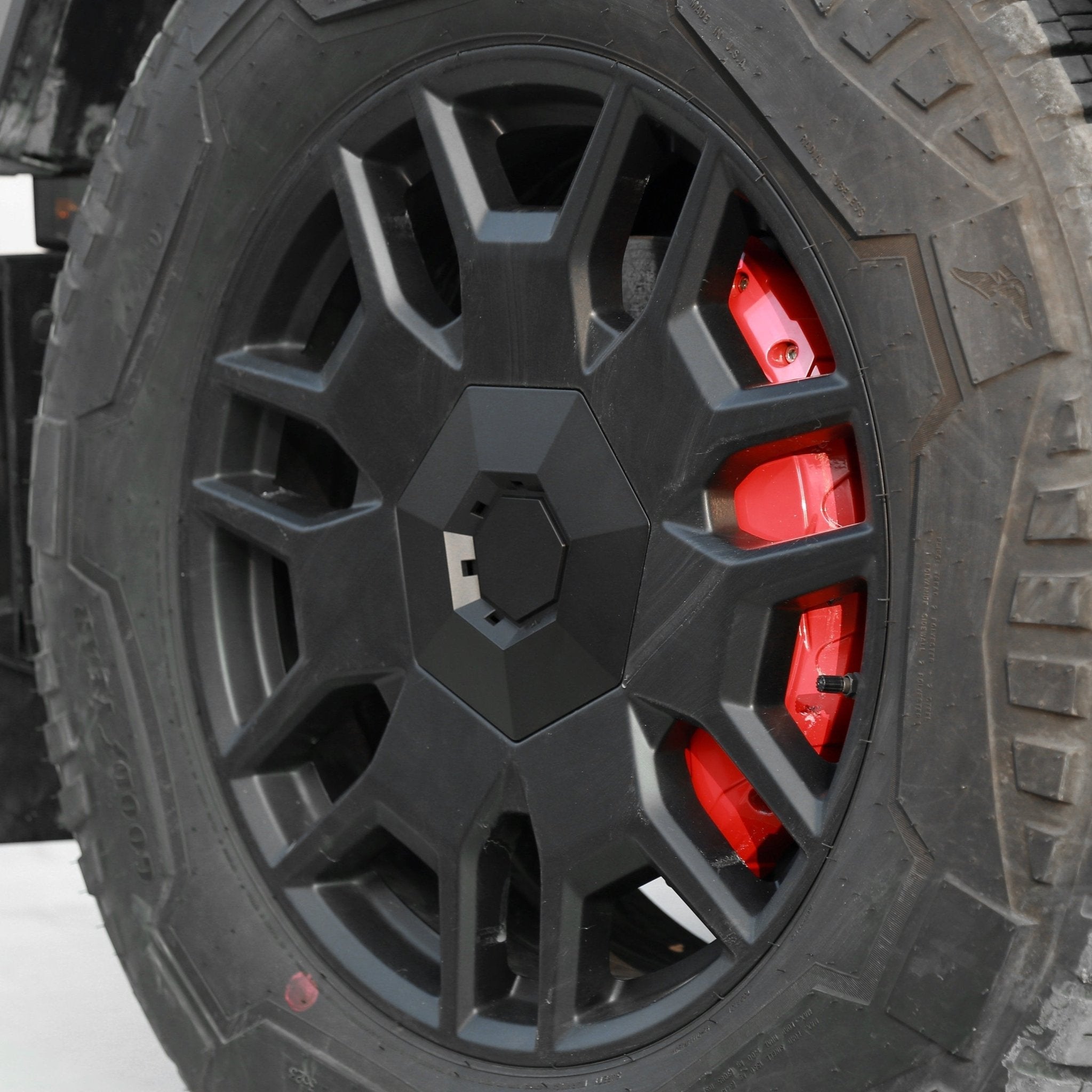 Tesla Cybertruck Wheel Center Cap Set